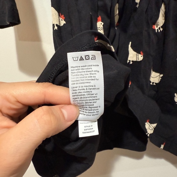 Tea Collection Play Dress Sz 5 Peruvian Chickens Print 100% Cotton Black Funky - Picture 7 of 10